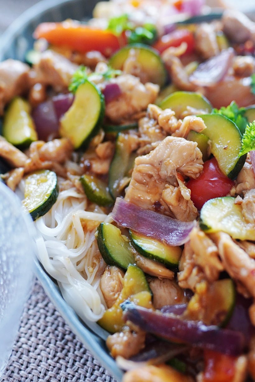 Mushuk va banan rasmlari