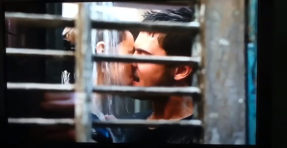 Rus maftunkor kaltakni sikish Jojalar yigitlar ustida