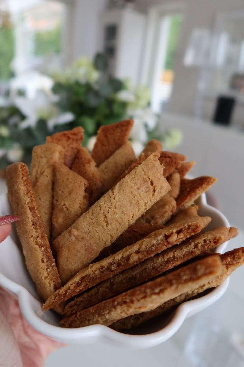 Saffranssnittar med vit choklad MATPLATSEN Amelia