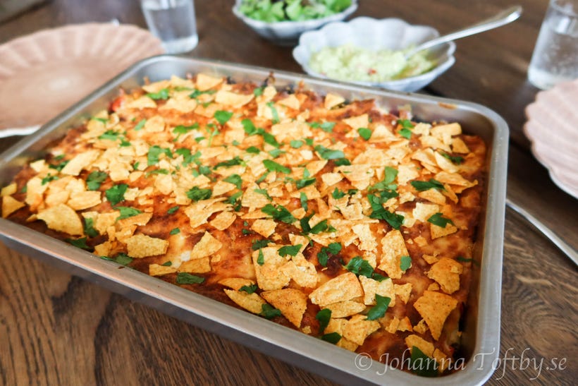 Onlayn porno tomosha qilish: Men unga stor orqali kirdim Porno eski ayollarning eshaklaridagi sperma